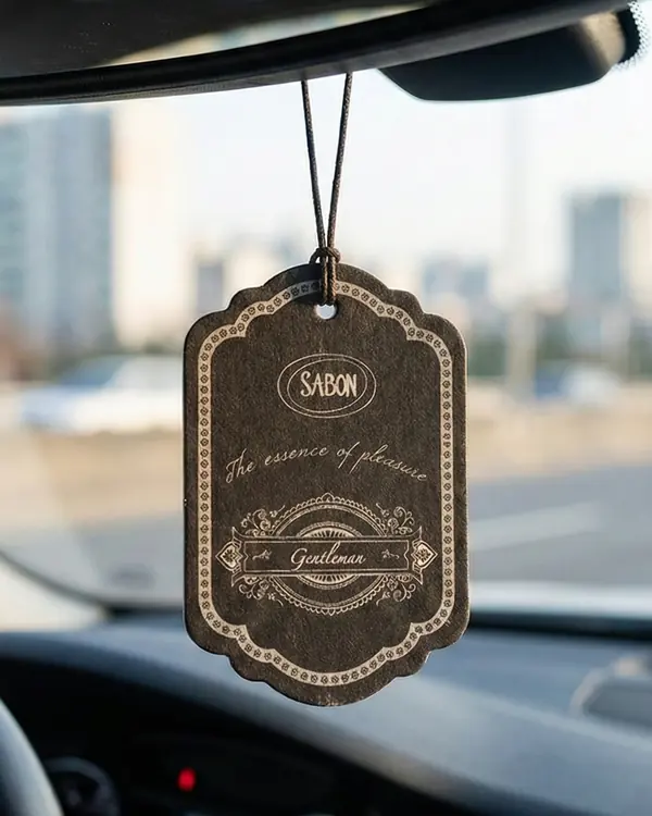 ריחנית ממותגת Sabon תלויה על מראה ברכב